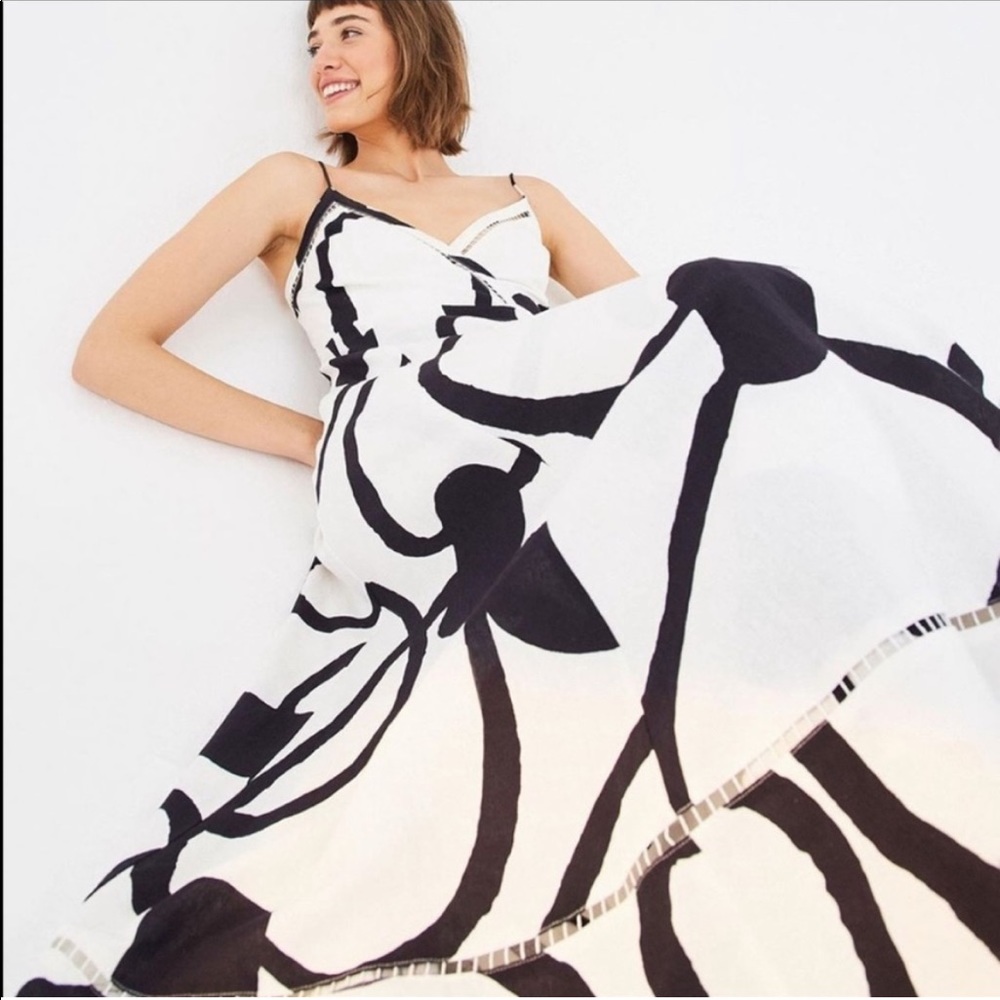 Farm Rio Cashew White & Black Maxi Wrap dress